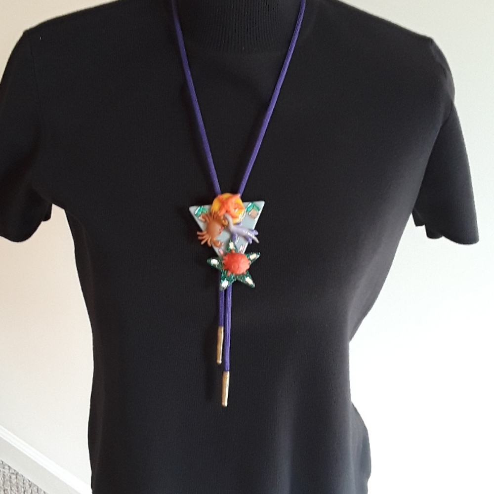 Funky Pin/Lariat